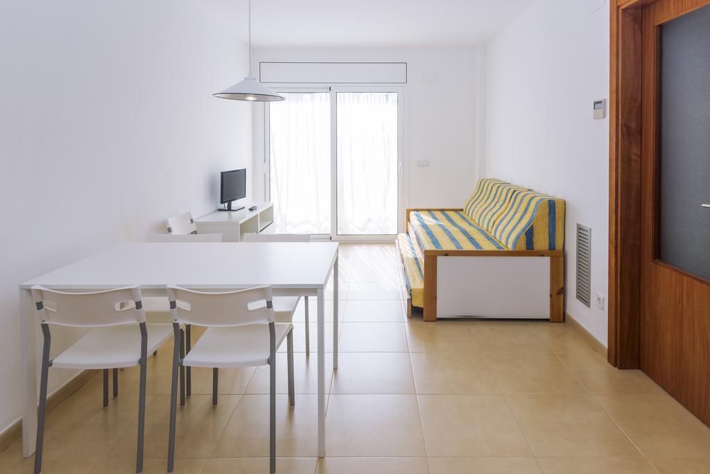 Apartments Sorrabona Pineda de Mar Room photo
